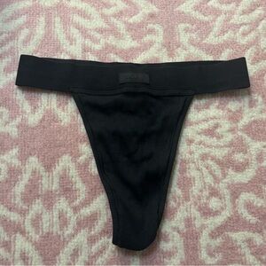 SKIMS NWOT XXS Ribbed High Waisted Thong